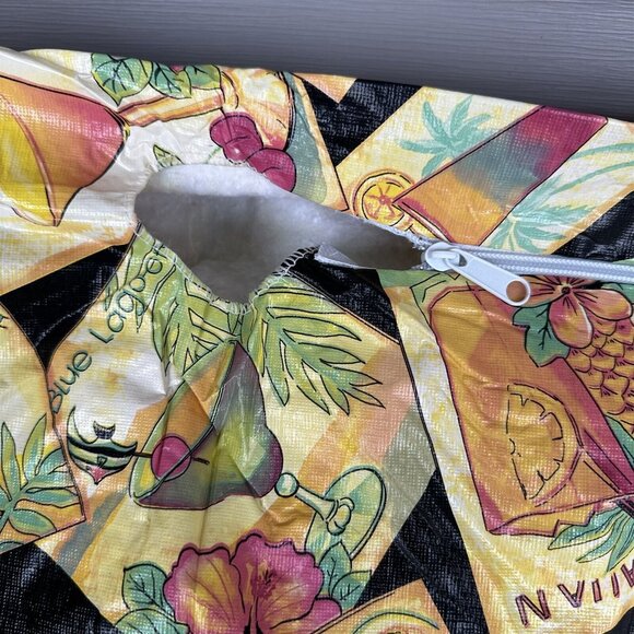 Avon Vinyl Tablecloth Cocktails Tiki Tropical 60 x 84 Umbrella Table - Picture 5 of 8